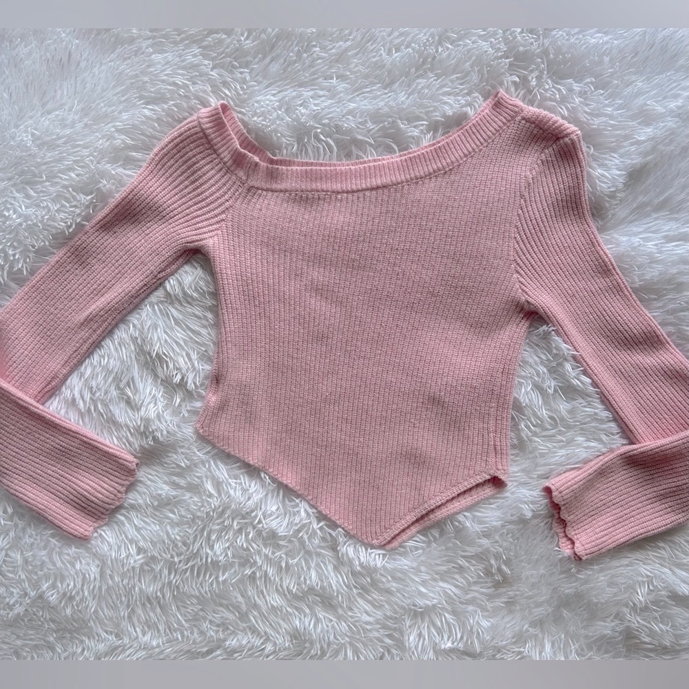 Pink Ribbed Off-Shoulder Sweater - Picture 3 of 7